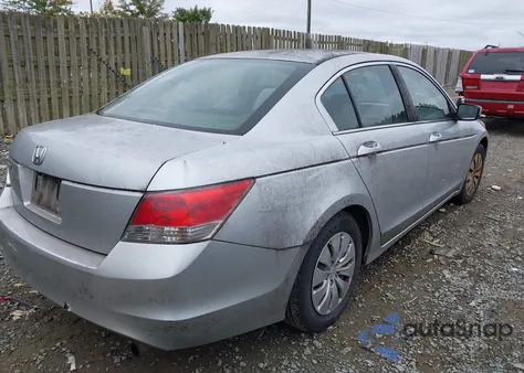 2009 Honda Accord 2.4 Lx z USA, uszkodzony, nr VIN 1HGCP26339A104464